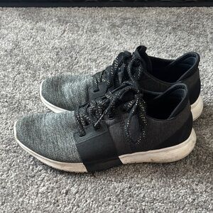 Reebok Black and Gray Men's Sneakers